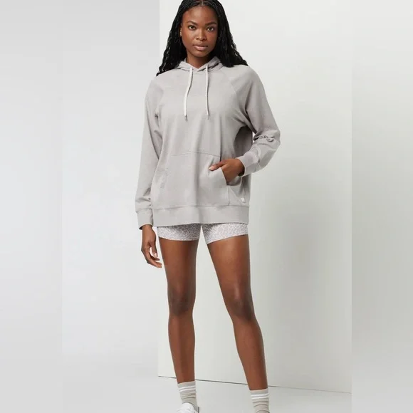 NWT Vuori Womens Halo Oversized Hoodie XS Soft Pewter Heather - Picture 2 of 7